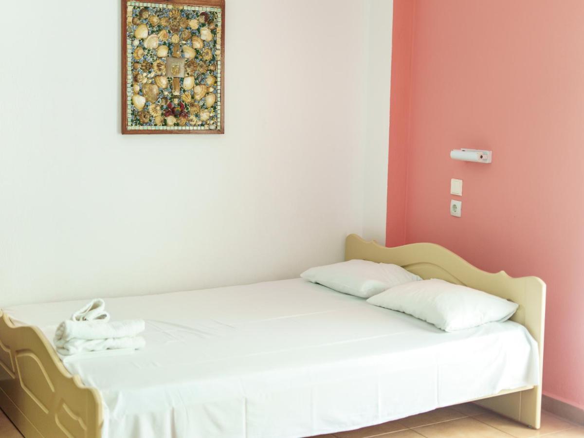 Achilleas Apartments Paralía Skotínis Екстериор снимка
