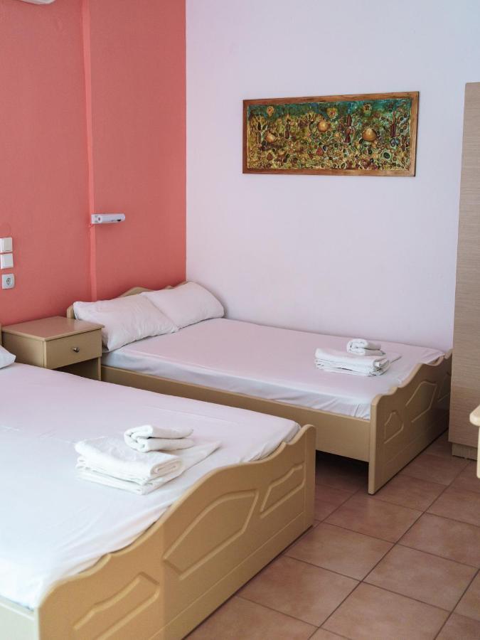 Achilleas Apartments Paralía Skotínis Екстериор снимка