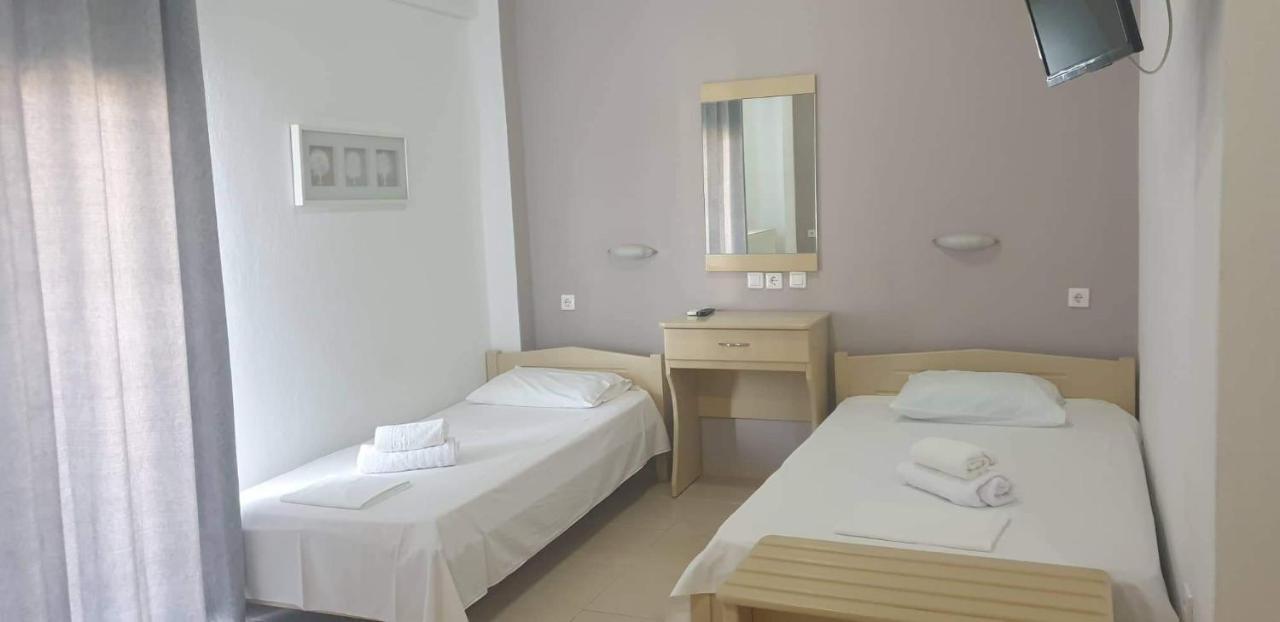 Achilleas Apartments Paralía Skotínis Екстериор снимка