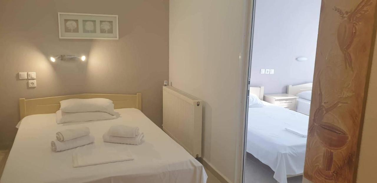 Achilleas Apartments Paralía Skotínis Екстериор снимка