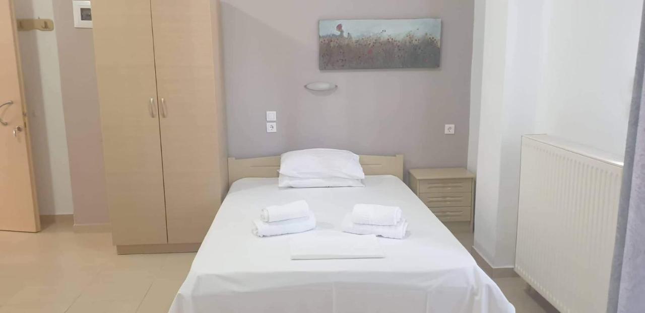 Achilleas Apartments Paralía Skotínis Екстериор снимка