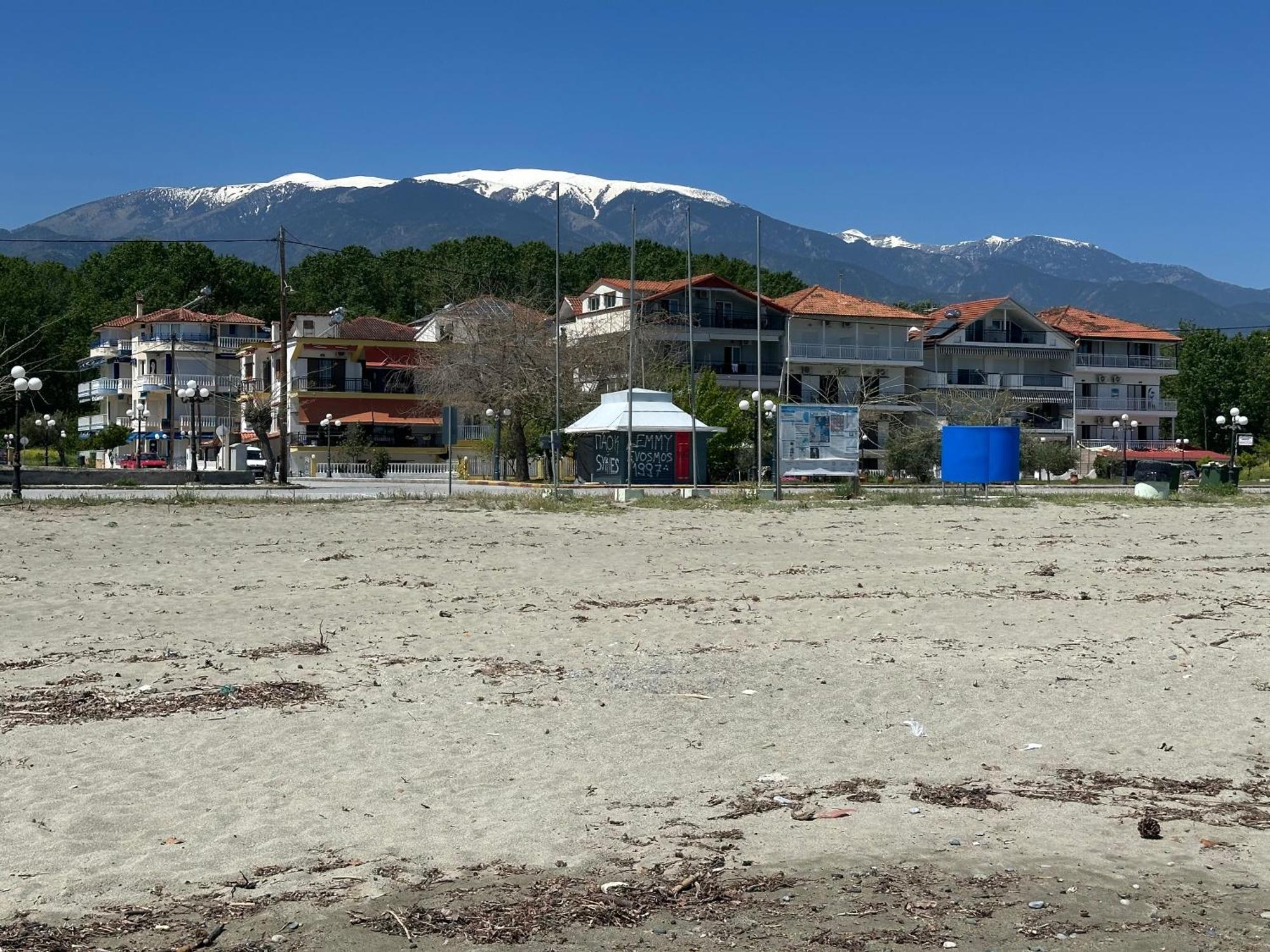 Achilleas Apartments Paralía Skotínis Екстериор снимка